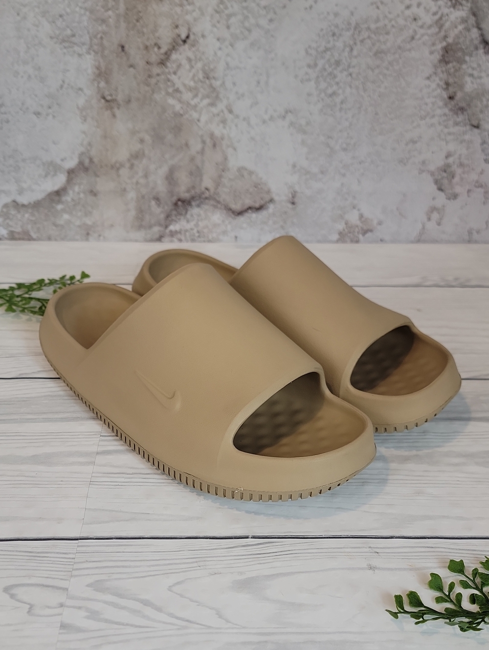 Nike Calm Slides Men's Sandals in Tan Size 13
